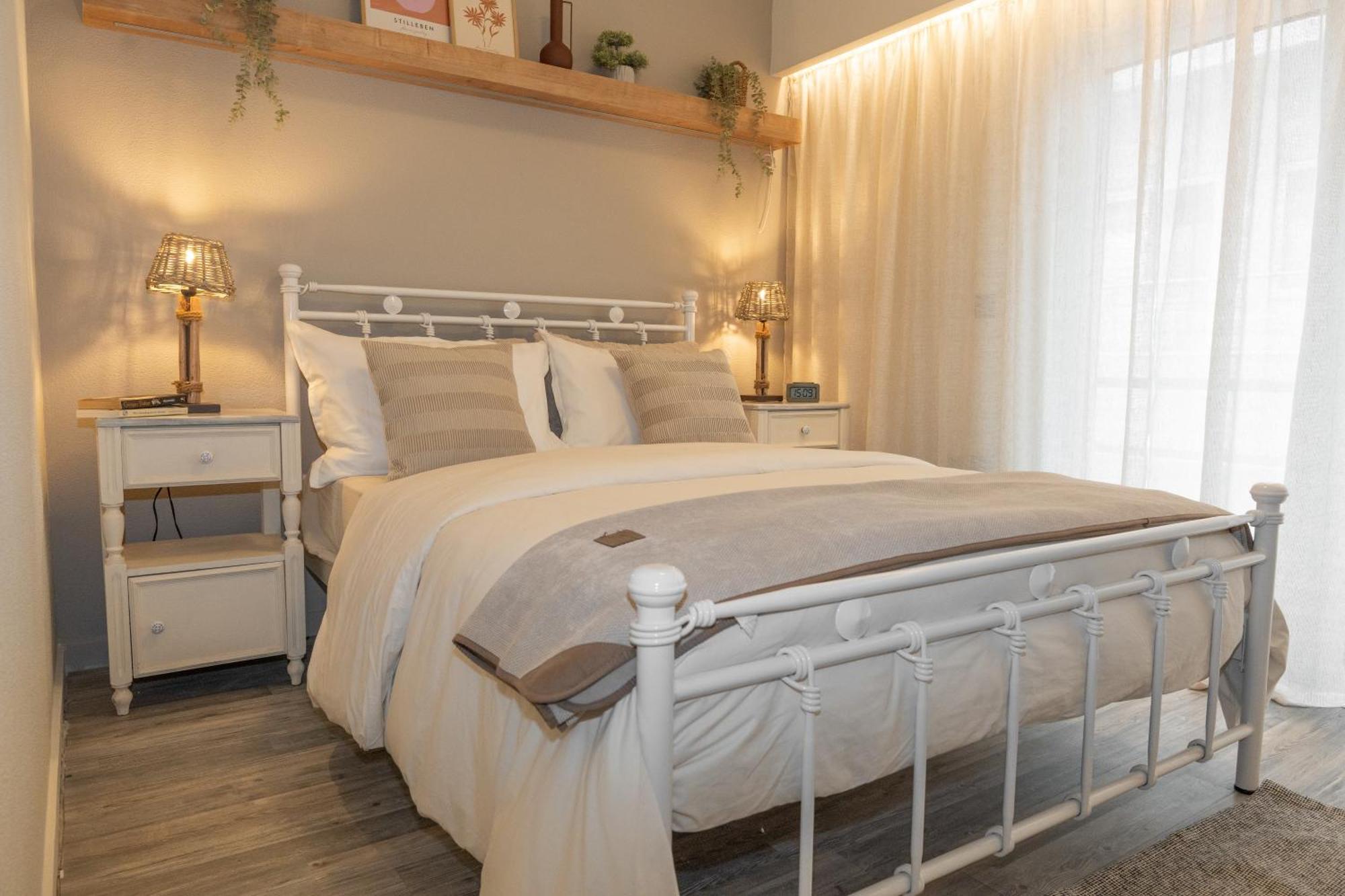 Ixia Home Екстериор снимка